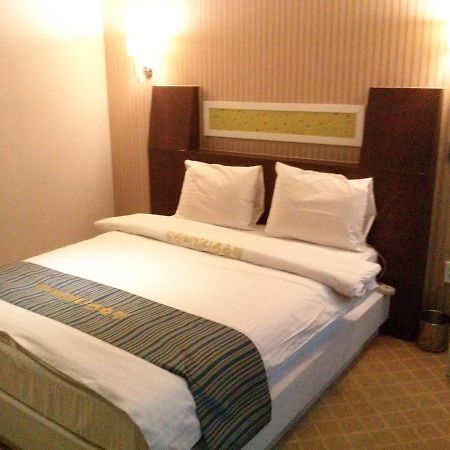 Apsan Business Hotel دايجو الغرفة الصورة